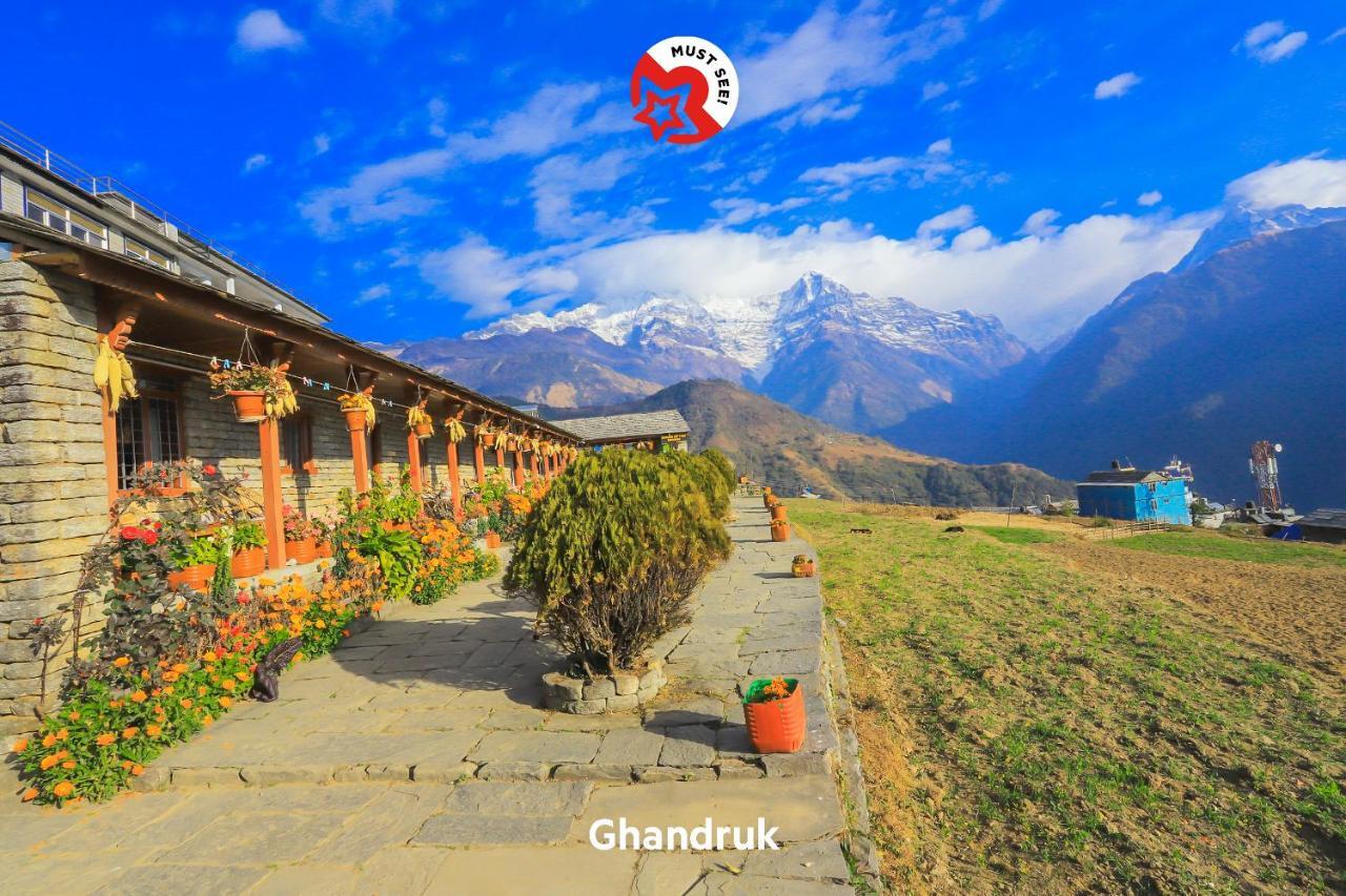 Oyo 253 Hotel Pinnacle Pokhara Exterior foto
